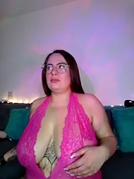 soofy   online show from February 14, 2026, 4:20 am