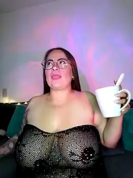 soofy   online show from May 28, 2026, 3:48 am