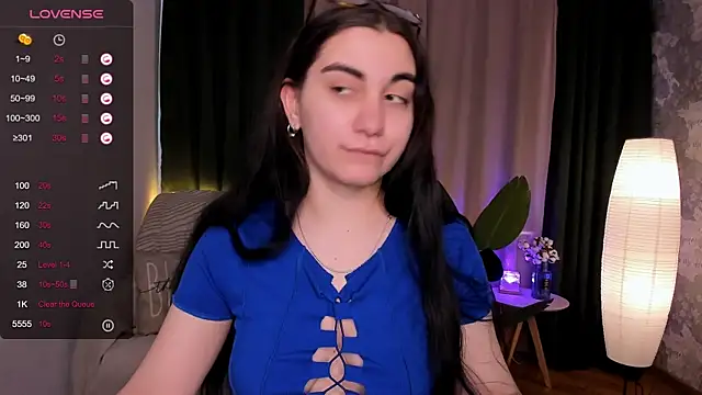 hannacheekss  online show from February 26, 2025, 5:09 am