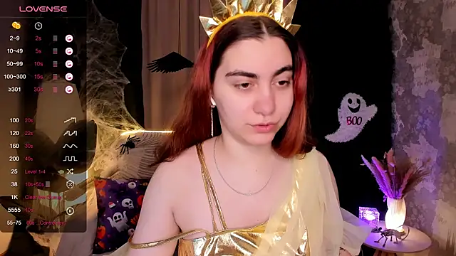 hannacheekss  online show from October 31, 2025, 2:01 am