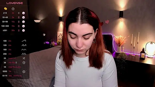 hannacheekss  online show from February 25, 2026, 2:10 am