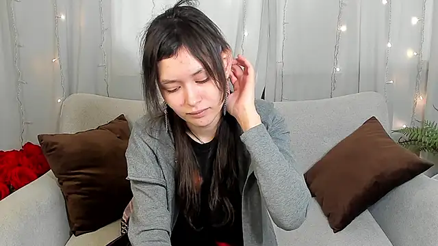 Emily Strikeee online show from March 17, 2025, 9:22 am