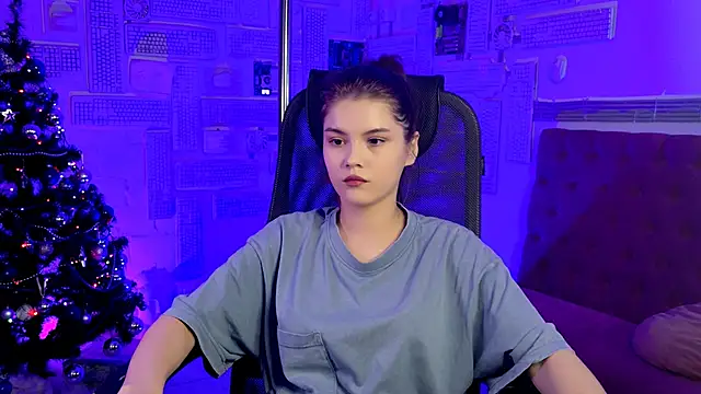 EvaThopson online show from December 12, 2024, 8:03 am