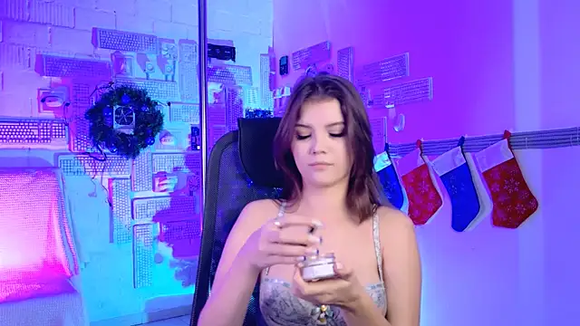 EvaThopson online show from December 19, 2025, 6:09 am