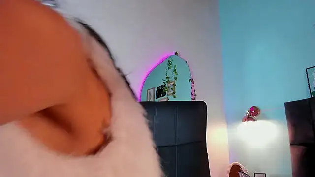 ChanelAdamss  online show from March 19, 2025, 8:23 am