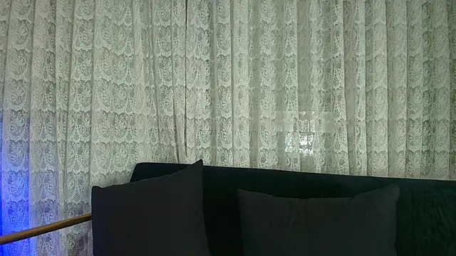 ArkaBella online show from September 16, 2025, 4:57 am