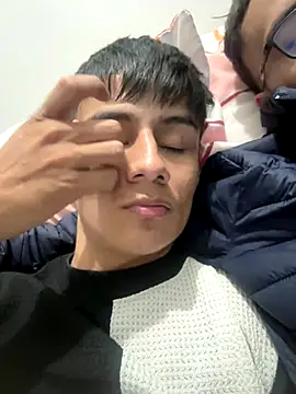 Snapshot of The__Rodriguez chatting on December 5, 2025, 3:26 am The Rodriguez online show from December 5, 2025, 3:26 am