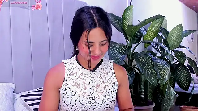 Mindy sweety online show from March 10, 2025, 4:35 pm