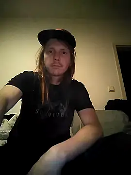 Vlastislav23 online show from December 5, 2025, 7:54 pm