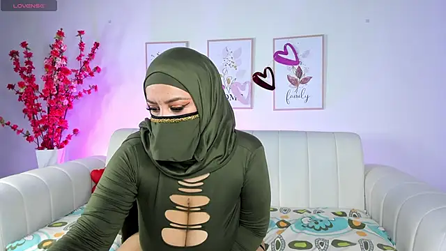 cloe sirena online show from February 12, 2025, 5:48 pm