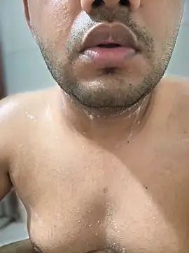 ved240 online show from October 10, 2025, 3:11 pm