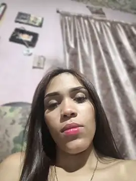 Snapshot of Cositarica_69 chatting on May 26, 2026, 5:47 am Cositarica 69 online show from May 26, 2026, 5:47 am