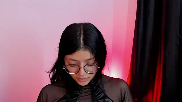 lana dol online show from March 3, 2025, 3:31 pm