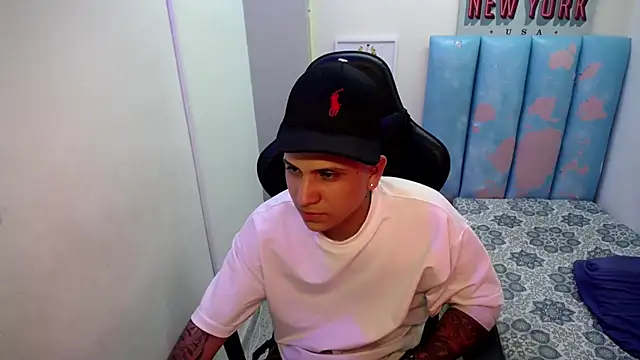 Snapshot of Brayan_lopezz chatting on May 5, 2026, 3:36 am Brayan lopezz online show from May 5, 2026, 3:36 am