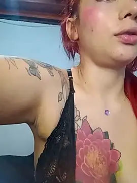 cherrydelioncourt online show from March 23, 2025, 7:31 am