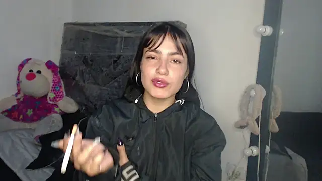 skinny sweet2411 online show from March 8, 2026, 8:01 pm