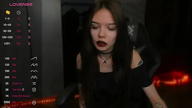 SweetyDeviliya online show from October 23, 2025, 6:56 am