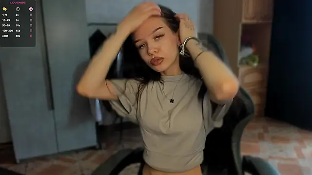 Snapshot of SweetyDeviliya chatting on July 6, 2026, 9:28 am SweetyDeviliya online show from July 6, 2026, 9:28 am