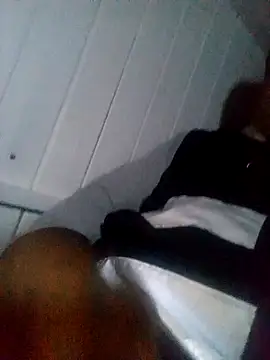 Snapshot of zeta29 chatting on January 17, 2025, 12:20 am zeta29 online show from January 17, 2025, 12:20 am