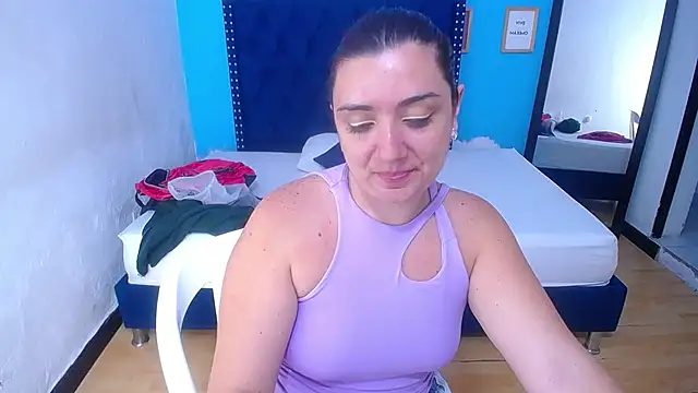 kinky redhead18 online show from February 2, 2026, 2:05 pm