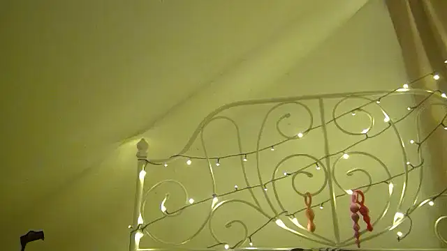 Snapshot of DevilsAngel13 chatting on December 14, 2024, 10:07 pm DevilsAngel13 online show from December 14, 2024, 10:07 pm