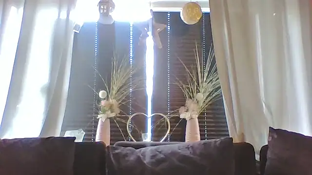 Snapshot of DevilsAngel13 chatting on September 17, 2025, 10:28 am DevilsAngel13 online show from September 17, 2025, 10:28 am