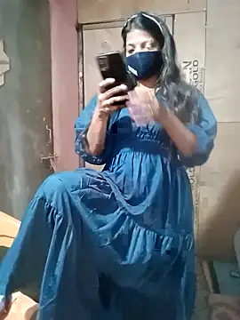 queensenorita online show from March 20, 2025, 6:31 pm