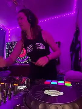 Nina-Chick777 online show from February 22, 2026, 11:47 pm