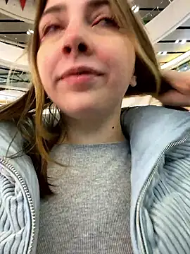 Sunny   Bunny online show from December 3, 2024, 1:32 pm