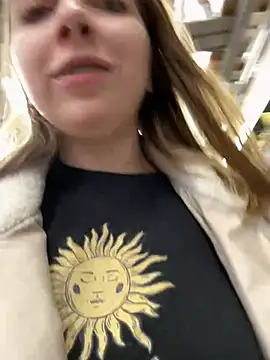 Sunny   Bunny online show from December 28, 2024, 6:50 pm