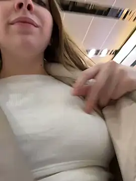 Sunny   Bunny online show from January 3, 2025, 5:42 pm