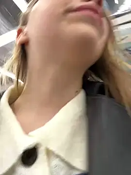 Sunny   Bunny online show from March 4, 2025, 2:32 pm