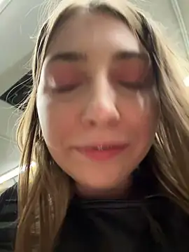 Sunny   Bunny online show from March 4, 2025, 5:34 pm