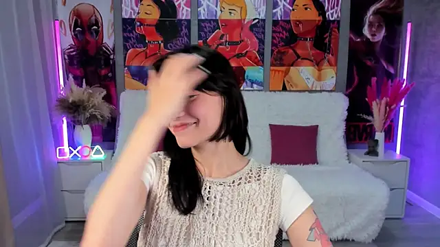 as1an girlfriend online show from November 17, 2025, 1:17 pm