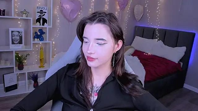 as1an girlfriend online show from March 11, 2026, 2:50 am