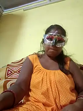 Snapshot of tinabhabhi chatting on July 5, 2026, 10:33 am tinabhabhi online show from July 5, 2026, 10:33 am