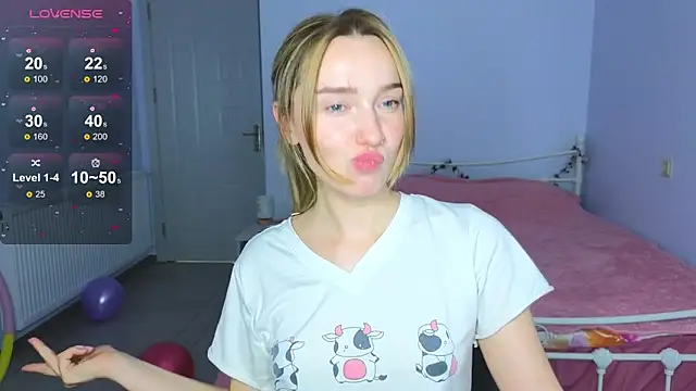 Wild Sophie  online show from November 30, 2025, 5:50 pm