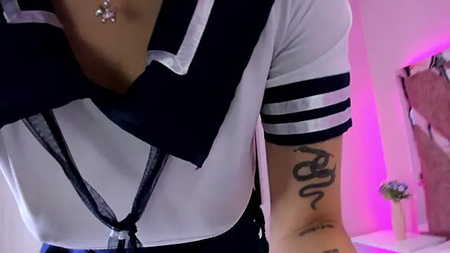 KatherineGomez online show from January 28, 2025, 7:00 pm