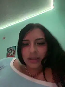 Hilary pinkk online show from January 3, 2025, 4:33 am