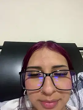 Hilary pinkk online show from February 6, 2025, 1:27 am