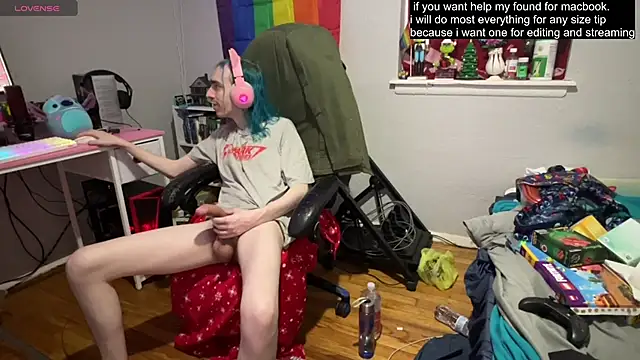 tallnerdyguy online show from March 14, 2025, 4:43 am