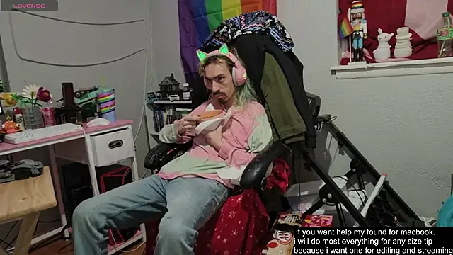 tallnerdyguy online show from September 19, 2025, 2:35 am