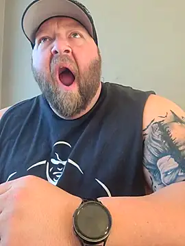 Strong Bear89 online show from January 1, 2025, 10:24 pm