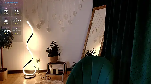 margeriTirell online show from October 4, 2025, 2:42 am