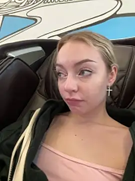 Snapshot of melissa_grr chatting on February 13, 2026, 12:45 pm melissa grr online show from February 13, 2026, 12:45 pm