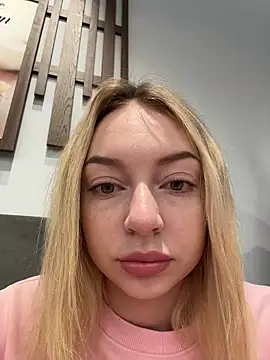 Snapshot of melissa_grr chatting on February 18, 2026, 11:17 am melissa grr online show from February 18, 2026, 11:17 am