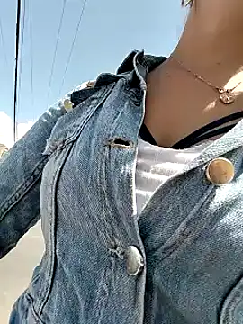 Alysson-- online show from January 30, 2025, 5:28 pm