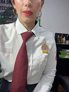 Snapshot of Alysson-- chatting on May 19, 2026, 2:34 pm Alysson-- online show from May 19, 2026, 2:34 pm