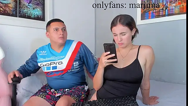 naughtyloverss online show from January 8, 2025, 7:24 pm