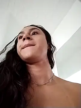 yummi  priv online show from April 21, 2026, 8:34 pm